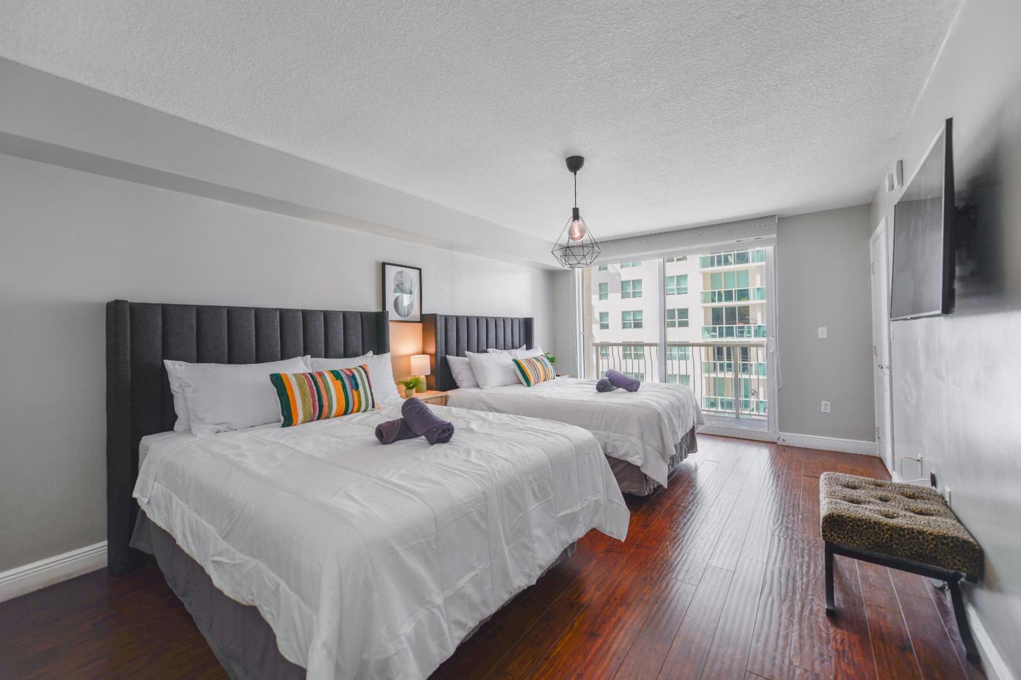 Amazing 3 Bedroom Condo At Brickell With Pool Miami Kültér fotó
