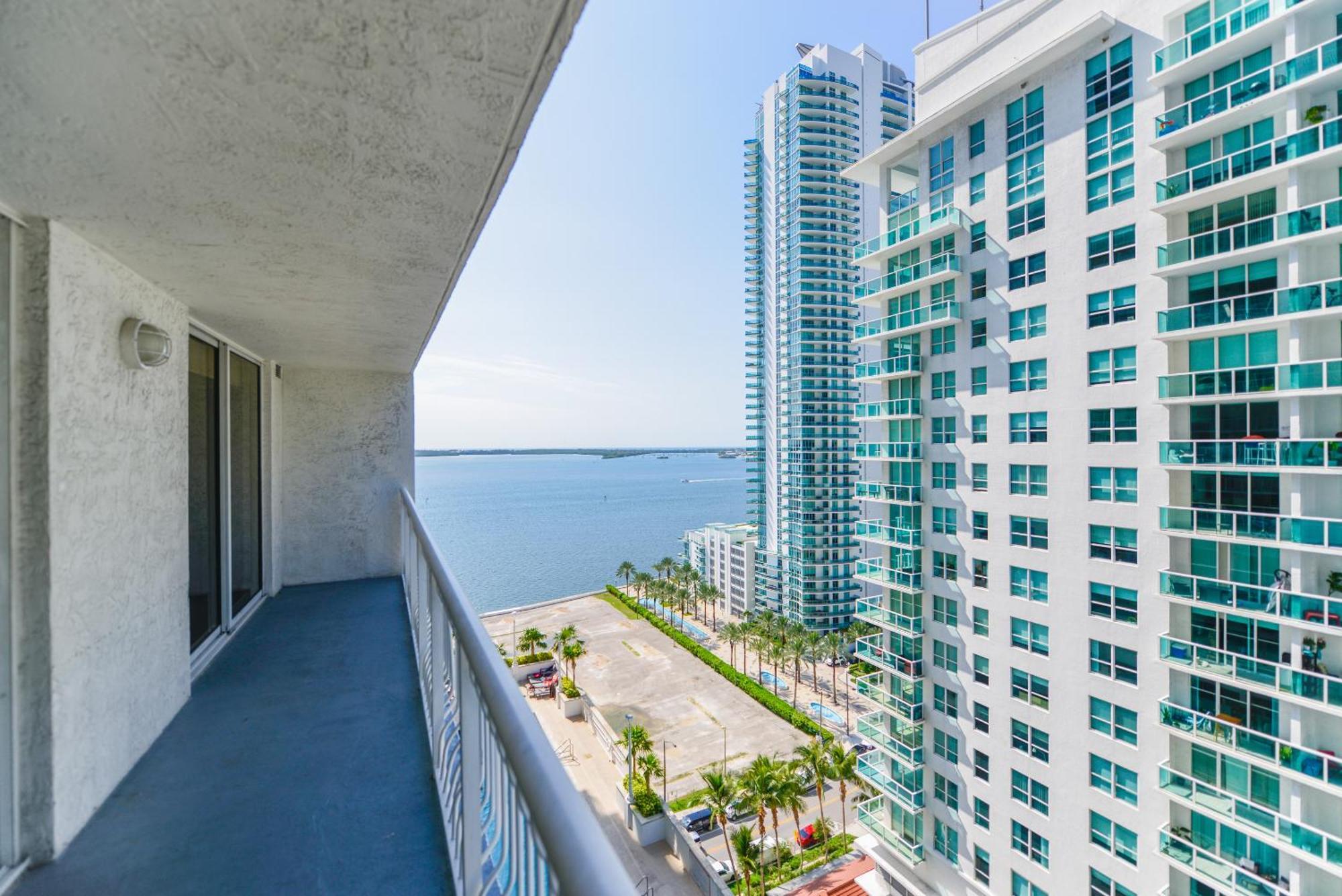 Amazing 3 Bedroom Condo At Brickell With Pool Miami Kültér fotó