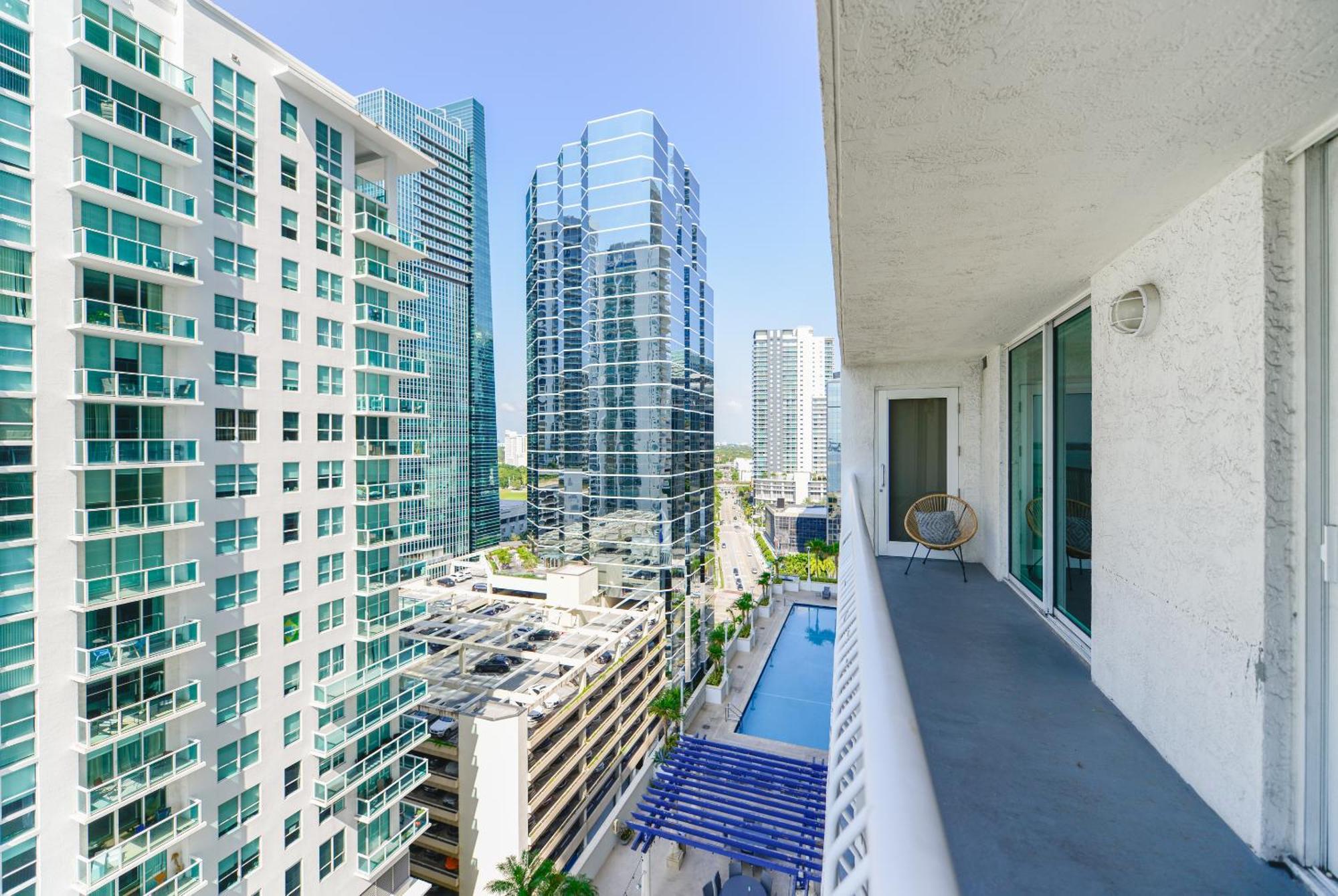 Amazing 3 Bedroom Condo At Brickell With Pool Miami Kültér fotó